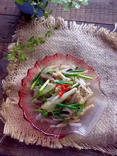 Chicken claws onions