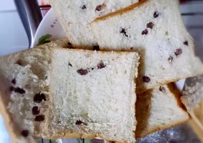 Red bean toast