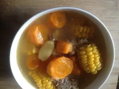Corn carrot bone soup