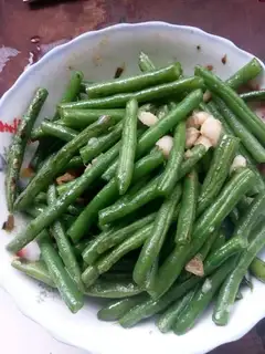 Garlic beans