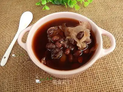 Silver ear red bean sugar