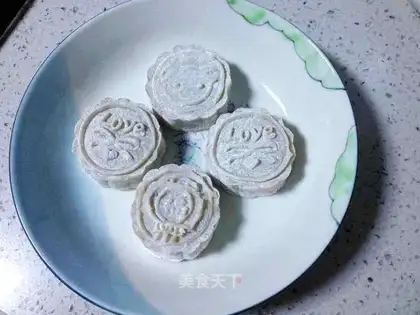 Ice mooncake
