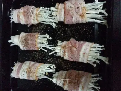Bacon pins and mushrooms