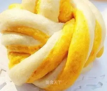 Pumpkin roll