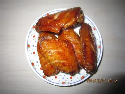 Homemade simple grilled chicken wings
