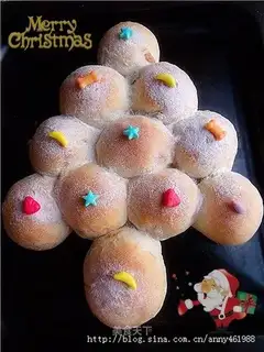 Christmas tree bread