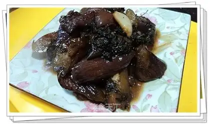 stir-fried eggplant with perilla