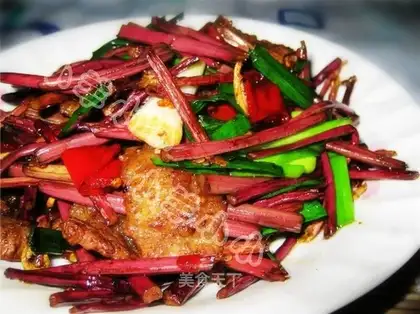 stir-fried pork and bracken
