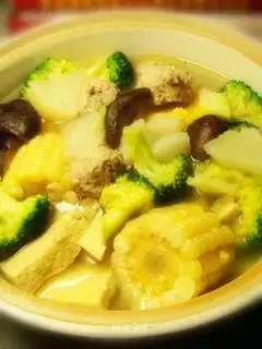 Meatball pot with mixed vegetables