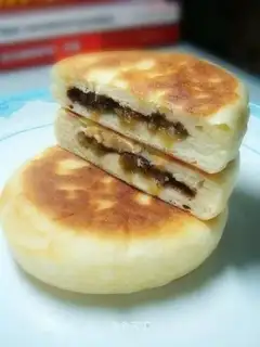 Grape bean cake
