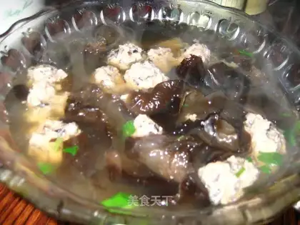 Private meatball soup