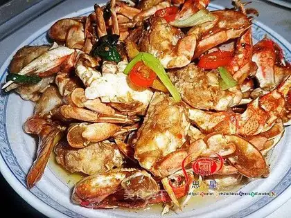 stir-fried crab with ginger and shallots