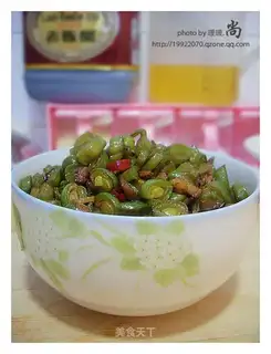 stir-fried beans with minced pork