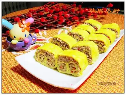 Golden Ruyi Meat Roll