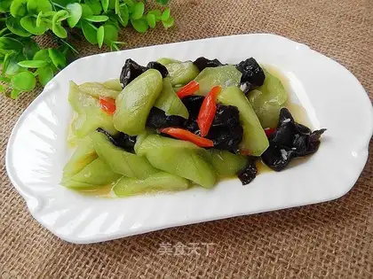 Black Muer makes silkmelon