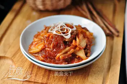Hot cabbage and powder