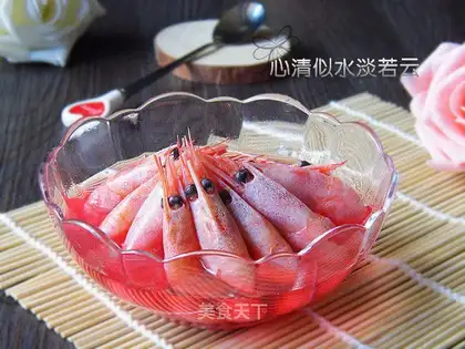 Meading Arctic shrimp