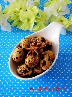 Five quail eggs