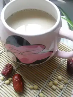 Scrambled with red dates