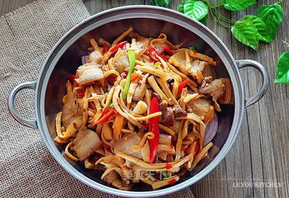 Apricot mushrooms
