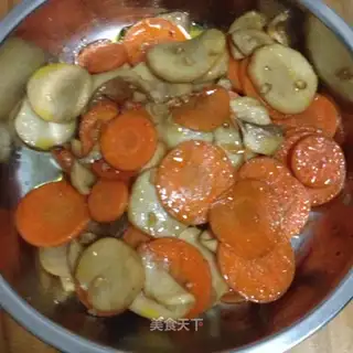 Chicken-legged carrots