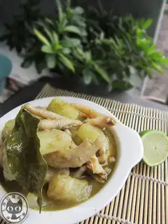 Thai curry curry tortoise claws