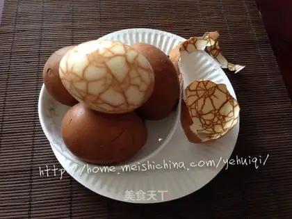 Tea eggs