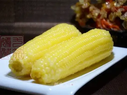 Water boiled corn