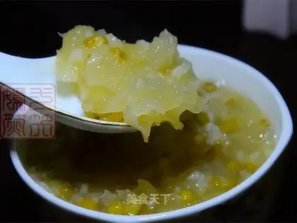 Silver ear green bean congee