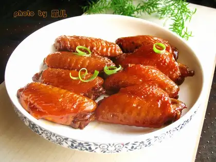 Red chicken wings