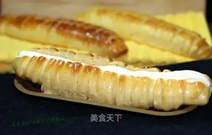 caterpillar butter bread