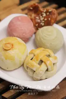 Cream bean cake
