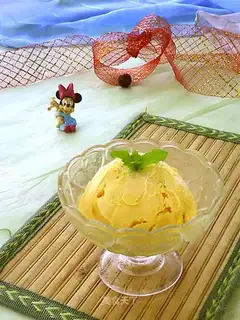 Mango ice cream