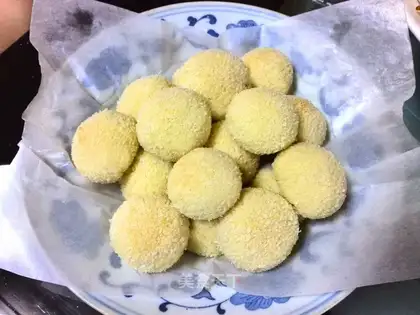 Coconut ball
