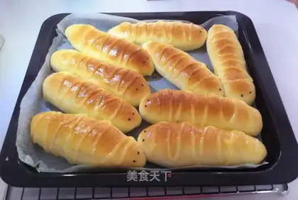 Ham caterpillar bread