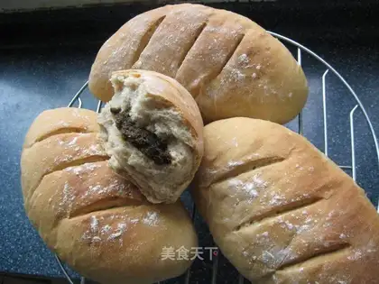 Black sesame bread