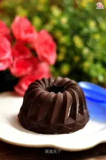 Chocolate bean ice cream mooncake
