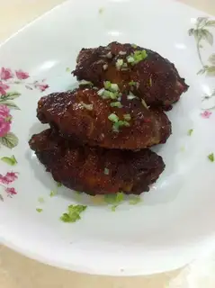 Pelican chicken wings