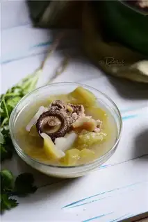Bones soup for bitter melons
