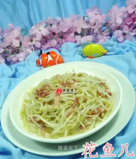 The green bean sprouts