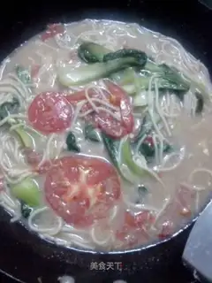 Tomato egg noodles