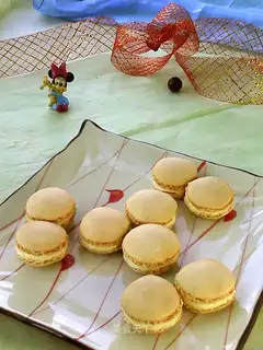 The original macaron