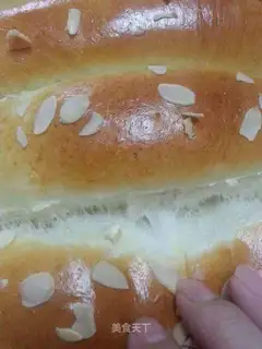 Cream almond