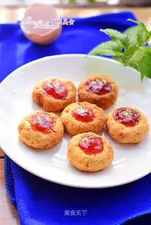 Strawberry cookies