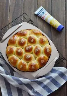 Milk coconut bread
