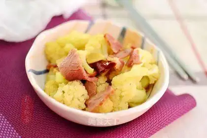 Bacon pastry