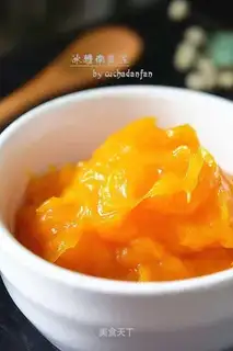 Homemade sugar pumpkin mud