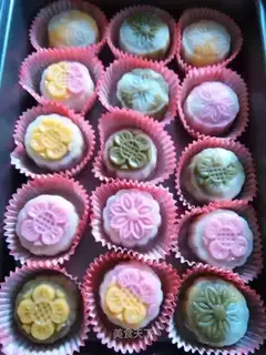 Ice mooncake