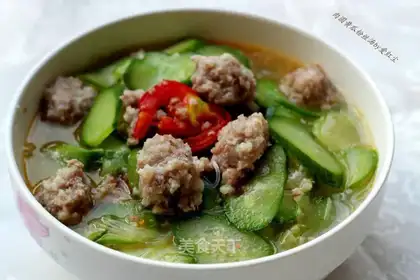 The meat cucumber fan soup