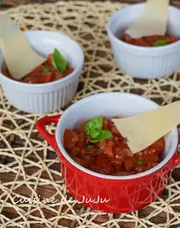 A tomato cup